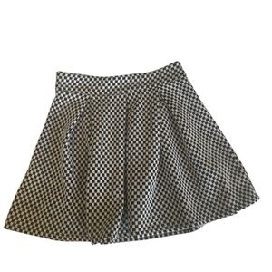 Bethany Mota Black & White Mini Skirt Size Extra Small